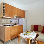 Aparthotel Vali